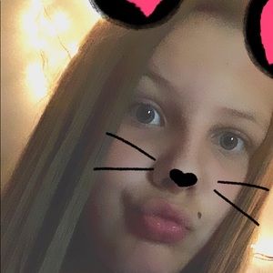 Meet your Posher, Candice